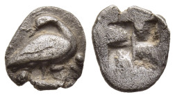 MACEDON. Eion. Diobol (Circa 480-460 BC).

Obv: Goose stepping left, head right, off base; lizard above, tiny Θ to lower left and right.
Rev. Quadr...