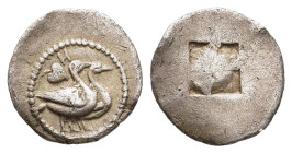 MACEDON. Eion. Obol (Circa 460-400 BC).

Obv: Two Geese standing right, H and ivy leaf above.
Rev: Quadripartite incuse square.

SNG Copenhagen 1...