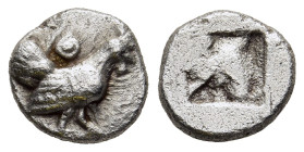 THRACE. Selymbria. Diobol (Circa 492-470). 

Obv: Cockrell standing right; above, Θ.
Rev: Incuse punch.

Schönert-Geiss –, cf. 34-35. cf. Helios 1, 49...