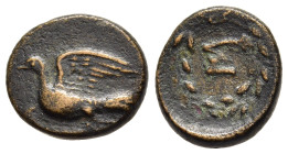 SIKYONIA. Sikyon. Ae Chalkous (Circa 330-270 BC). 

Obv: Dove flying left.
Rev: Large Σ within wreath.

BCD Peloponnesos 304.1-3; HGC 5, 270.


Condit...
