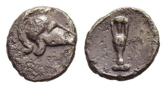 TROAS. Neandria(?). Hemiobol (5th century BC).

Obv: Crested Corinthian helmet r...