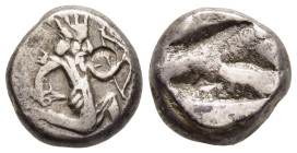 ACHAEMENID EMPIRE. Time of Artaxerxes II to Artaxerxes III (Circa 375-340 BC). Siglos. Sardes.

Obv: Persian king in kneeling-running stance right, ho...