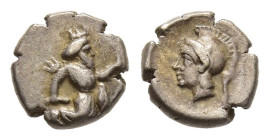 ACHAEMENID EMPIRE. Time of Artaxerxes II to Darios III (Circa 400-332 BC). Tetartemorion. Kolophon.

Obv: Persian king or hero, wearing kidaris and ka...