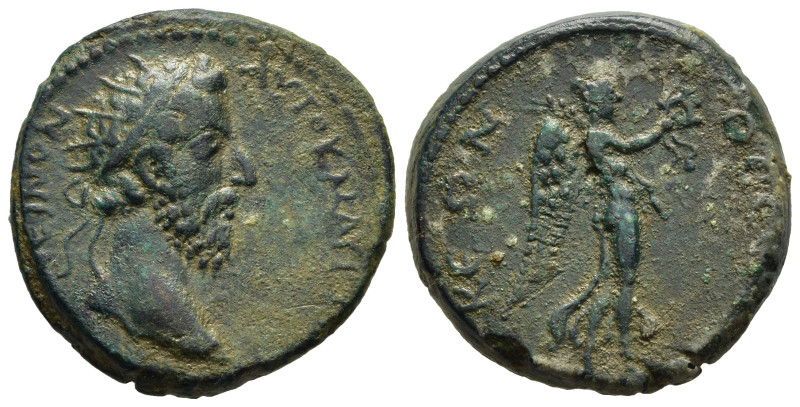 MACEDON. Thessalonica. Commodus (177.192). Ae.

Rev. ΘƐϹϹΑΛΟΝƐΙΚƐΩΝ.
Nike advanc...