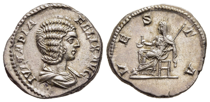 JULIA DOMNA (Augusta, 193-217). Denarius. Rome.

Obv: IVLIA PIA FELIX AVG. 
Drap...