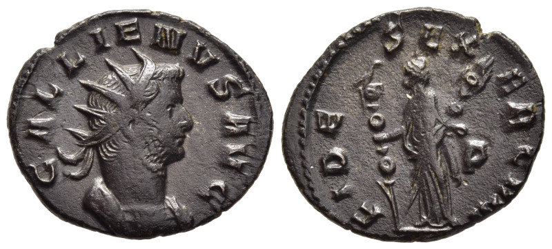 GALLIENUS (253-268). Antoninianus. Mediolanum.

Obv: GALLIENVS AVG. 
Radiate and...