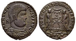 MAGNENTIUS (350-353). Ae Maiorina. Lugdunum.

Obv: D N MAGNENTIVS P F AVG.
Bare-headed, draped, and cuirassed bust right; to left, A.
Rev: VICTORIAE D...