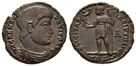 MAGNENTIUS (350-353). Ae Maiorina. Treveri. 

Obv: IM CAE MAGNENTIVS AVG. 
Bareheaded, draped and cuirassed bust right.
Rev: FELICITAS REIPVBLICE / A/...