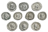 10 antoninianos diferentes ricos en plata : Gordiano III (2), Filipo I, Filipo II, Treboniano Galo (2), Trajano Decio, Volusiano, Valeriano I y Galien...