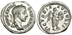 ALEJANDRO SEVERO. Denario. Roma (228-231). R/ La Victoria con escudo y pie sobre casco. RIC-218a. SC.