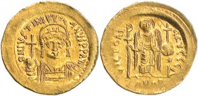 JUSTINIANO I. Sólido. Constantinopla, D. SBB-140. Grafitos en el rev. EBC.
