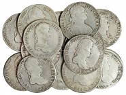 14 monedas de 8 reales. Carlos IV y Fernando VII. Lima (6), México (4) y Potosí (4). Una con agujero tapado. BC+/MBC-.