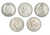 GRAN BRETAÑA. Lote de 5 monedas. 1 corona: 1887, 1900 y 1935. 5 cheleines: 1951 y 1953. MBC a SC.