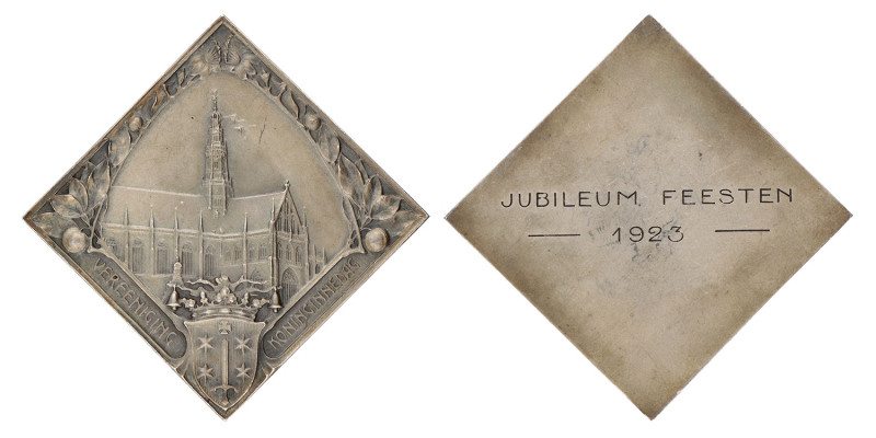 Nederland. 1923. Prijs penning jubileum feesten Vereeniging Koninginnedag.
Ar. ...