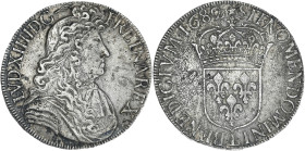 Louis XIV - Ecu à la cravate 2ème émission 1682 L (Bayonne)

Argent - 27,17 grs - 38 mm
G.210
TTB

Assez rare ! Fine corrosion sur l'ensemble de la mo...