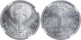 Bazor - Pré-série 1 franc 1942 avec croix dans les globules

Aluminium - 1,62 grs - 23 mm
F.222 (édition 2019)
FDC / SP65

Monnaie gradée par GENI en ...