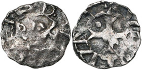 CAROLINGIENS, Henri Ier l'Oiseleur, roi de Germanie (919-936), AR obole, 925-936, Verdun. D/ Dans le champ, REX. R/ + VIRDVNI Croix pattée cantonnée d...