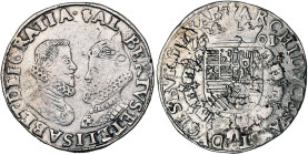 BRABANT, Duché, Albert et Isabelle (1598-1621), AR florin d'argent, 1601 (sur 1600), Anvers. D/ B. affrontés des archiducs. R/ Ecu couronné, entouré d...