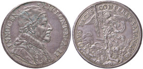 ZECCHE ITALIANE - ROMA - Innocenzo XII (1691-1700) - Piastra 1693 A. II CNI 30; Munt. 16a R (AG g. 31,99) Lieve tracci di appiccagnolo abilmente rimos...