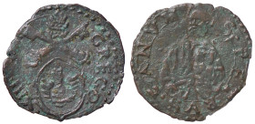 ZECCHE ITALIANE - FANO - Gregorio XIII (1572-1585) - Quattrino (MI g. 0,46) 
BB