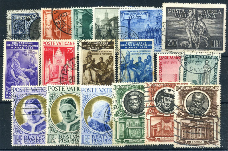 AREA ITALIANA - VATICANO 1933-1955 - Serie del periodo - Cat. 260 € 
US