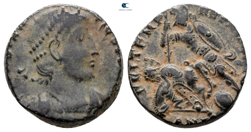 Constantius II AD 347-361. Antioch
Follis Æ

15 mm, 2,79 g



nearly very...