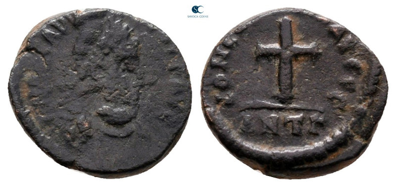 Arcadius AD 383-408. Antioch
Minimus Æ

12 mm, 1,18 g



nearly very fine...