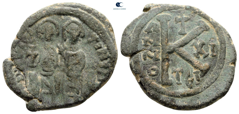 Justin II and Sophia AD 565-578. Thessalonica
Half Follis or 20 Nummi Æ

24 m...