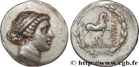 AIOLIS - CYME
Type : Tétradrachme stéphanophore 
Date : c. 160 AC 
Mint name / Town : Cymé 
Metal : silver 
Diameter : 31,5  mm
Orientation dies : 12 ...