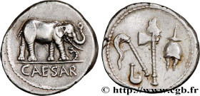 JULIUS CAESAR
Type : Denier 
Date : 49 AC. 
Mint name / Town : Gaule ou Italie 
Metal : silver 
Millesimal fineness : 950  ‰
Diameter : 18,5  mm
Orien...
