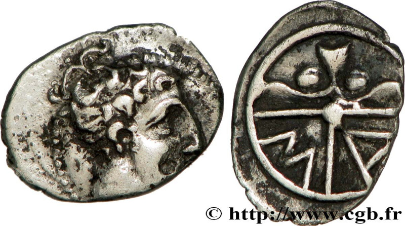 ELYSIQUES (oppidum of Ensérune)
Type : Obole au bucrane, tête à droite, imitatio...