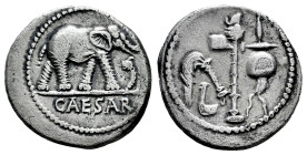 Julius Caesar. Denarius. 54-51 BC. Galia. (Ffc-50). (Craw-443/1). (Cal-640). Anv.: Elephant right, trampling on serpent, CAESAR in exergue. Rev.: Simp...