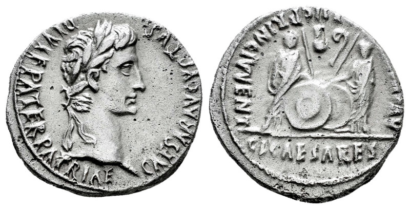 Augustus. Denarius. 7-6 BC. Rome. (Ric-207). (Bmcre-433). (Rsc-43c). Anv.: CAESA...
