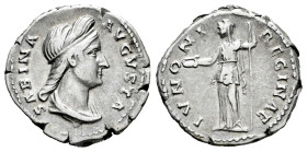 Sabina. Denarius. 133-135 AD. Rome. (Ric-II 3.2539). (Bmcre-940/2). (Rsc-43). Anv.: SABINA AVGVSTA, diademed and draped bust to right. Rev.: IVNONI RE...
