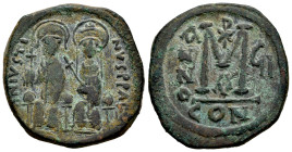 Justinus II with Sophia. 40 Nummi. RY 7 = 571/2 AD. Constantinople. (MIBE-43). (Doc-97a). (Sear-369). Anv.: D N IVSTINVS P P AVG, nimbate imperial cou...