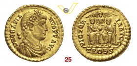 GRAZIANO (367-383) Solido, Treviri. D/ Busto diademato, drappeggiato e corazzato R/ Due imperatori seduti con globo; dietro di loro la Vittoria. RIC 3...