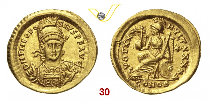 TEODOSIO II (402-450) Solido, Costantinopoli. D/ Busto frontale elmato con lanci...