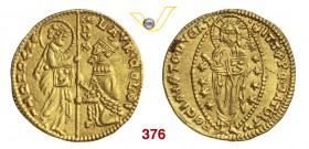 VENEZIA LORENZO CELSI (1382-1387) Ducato. D/ San Marco porge il vessillo al Doge genuflesso R/ Il Redentore benedicente. Paolucci 1 Au g 3,57 BB÷SPL