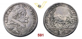 ALESSANDRO VIII (1689-1691) Testone 1690 A. I, Roma. D/ Busto del Pontefice R/ Due buoi aggiogati, arano. Munt. 16 Ag g 9,06 • Bella patina q.SPL