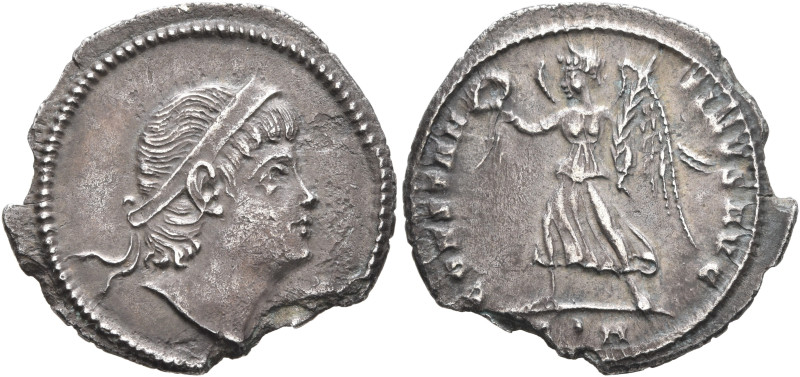 Constantine II, 337-340. Siliqua (Silver, 21 mm, 2.75 g, 12 h), Constantinopolis...