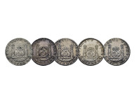 Colección de 8 reales columnarios de México. Felipe V (15), Fernando VI (14) y Carlos III (11). Lote de 40