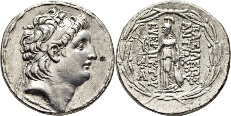 SIRIA Seleucida. 138-129 aC. Tetradracma. Antíoco Evergetes. Su cabeza diademada...