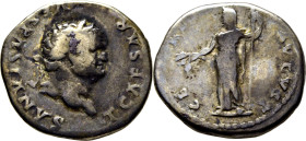 ROMA IMPERIO. 79-80 dC. Tito. Denario. Cabeza laureada a derecha. Tono