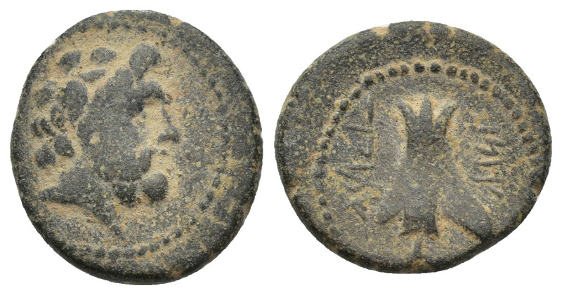 PHOENICIA. Arados (2nd century BC). Ae. (16mm, 3.26 g). Obv: Laureate head of Ze...