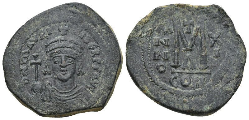 Maurice Tiberius. 582-602. AE follis (28mm, 11.75 g). Constantinople mint, Struc...