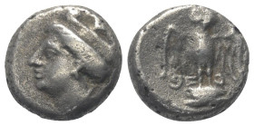 Pontos. Amisos.

 Drachme (Silber). Ca. 300 - 125 v. Chr.
Vs: Kopf der Hera-Tyche mit Mauerkrone links.
Rs: Eule mit gespreizten Flügeln en face s...