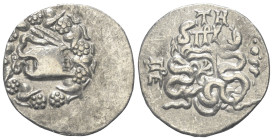 Mysien. Pergamon.

 Cistophor (Silber). Ca. 166 - 67 v. Chr.
Vs: Cista mystica mit halb geöffnetem Deckel, aus der sich eine Schlange herauswindet;...