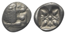 Ionien. Milet.

 Diobol (Silber). Ca. 520 - 470 v. Chr.
Vs: Löwenprotome mit zurückgewandtem Kopf und aufgerissenem Maul nach links.
Rs: Florales ...