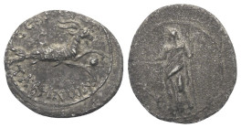 Karien. Tabai. Augustus (31 v. - 14 n. Chr.).

 Hemidrachme ? (Silber).
Vs: Capricorn mit Globus rechts.
Rs: Dikaiosyne mit Szepter und Waage nach...