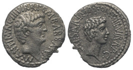 Marcus Antonius und Octavianus.

 Denar (Silber). 41 v. Chr. Ephesus.
Vs: M ANT IMP AVG III VIR R P C M BARBAT Q P. Kopf des Marcus Antonius rechts...